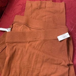 NWT Old Navy Rust Brown Ribbed Leggings